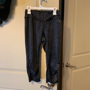 Capri workout pants, leopard print